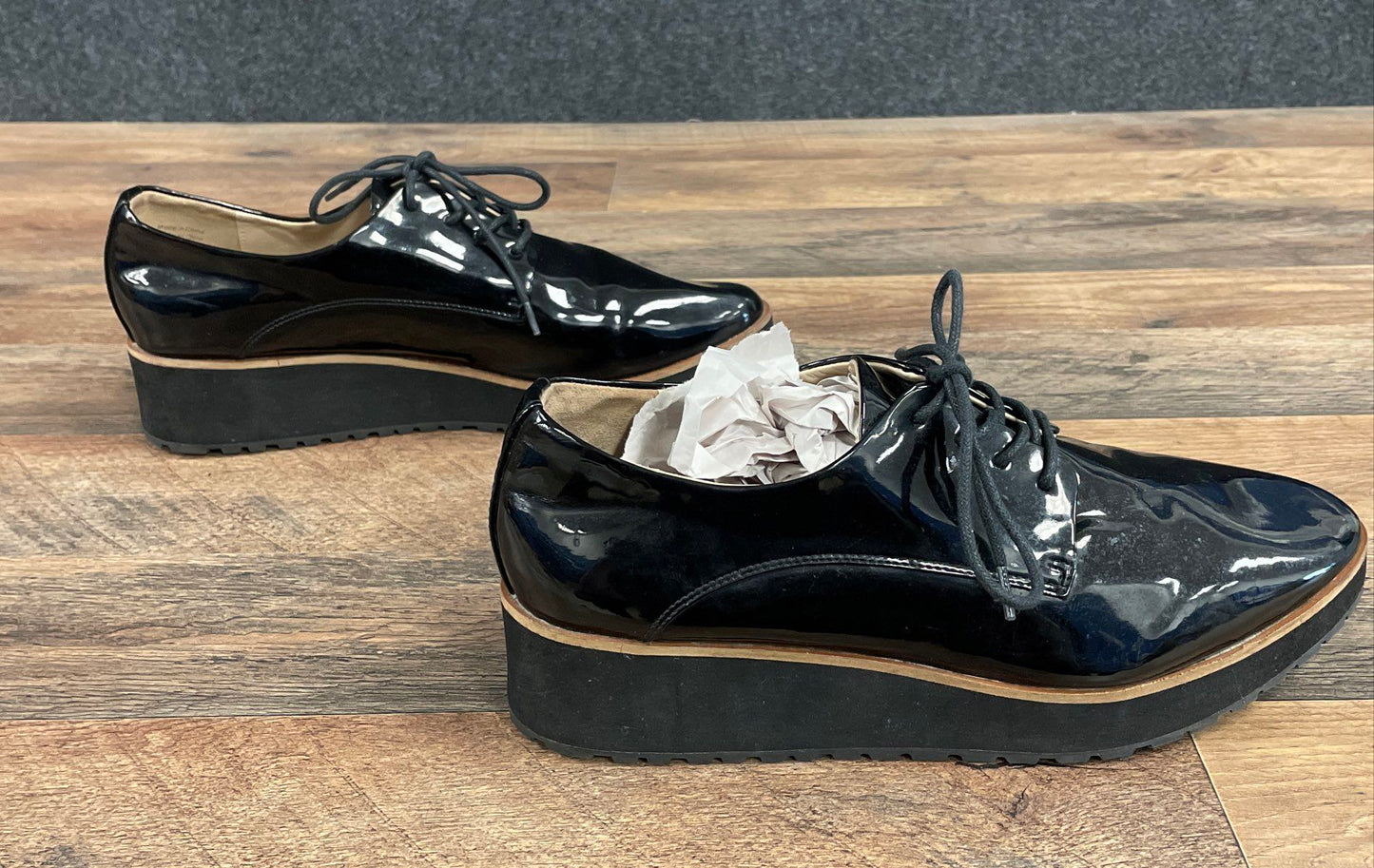 Aldo Black Patent Leather Platform Lug Sole Oxford Shoes Women's Size 11