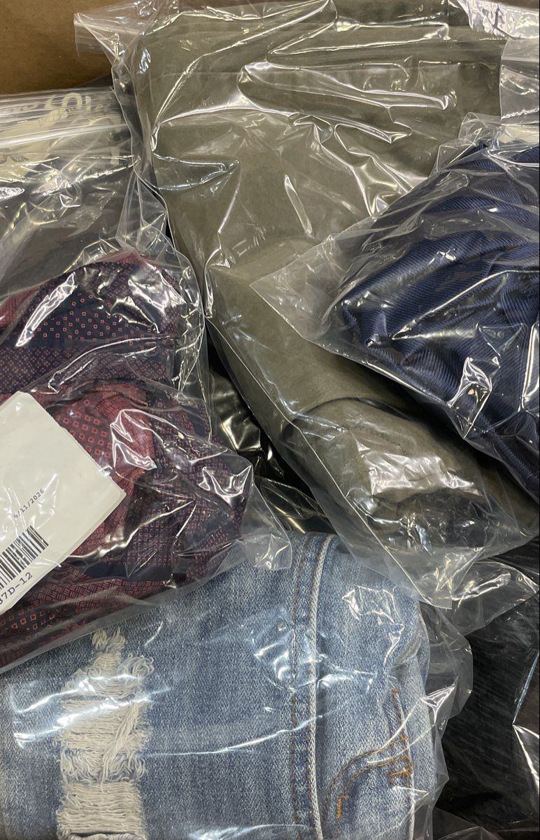 20 Lb Bulk Lot Assorted Reseller Clothing Men Women Mixed Brands Mixed Sizes
