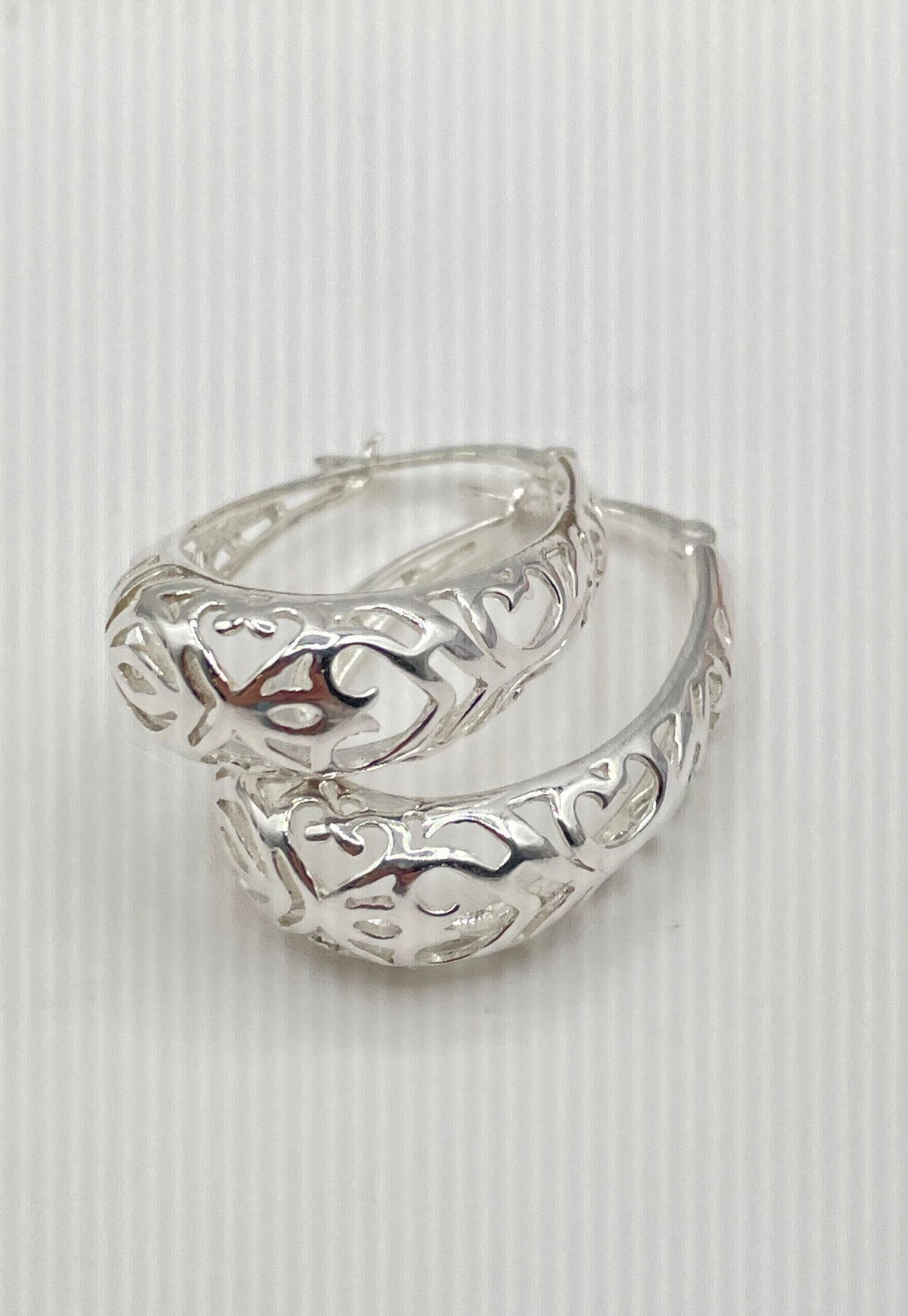 925 Sterling Silver Oval Filigree Hoop Earrings 5.3g
