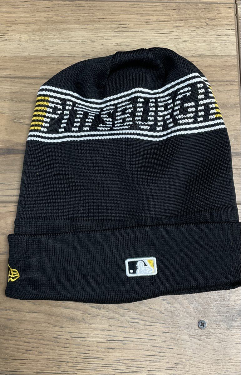 New Era Men's Pittsburgh Pirates Black Authentic On-Field Beanie Hat