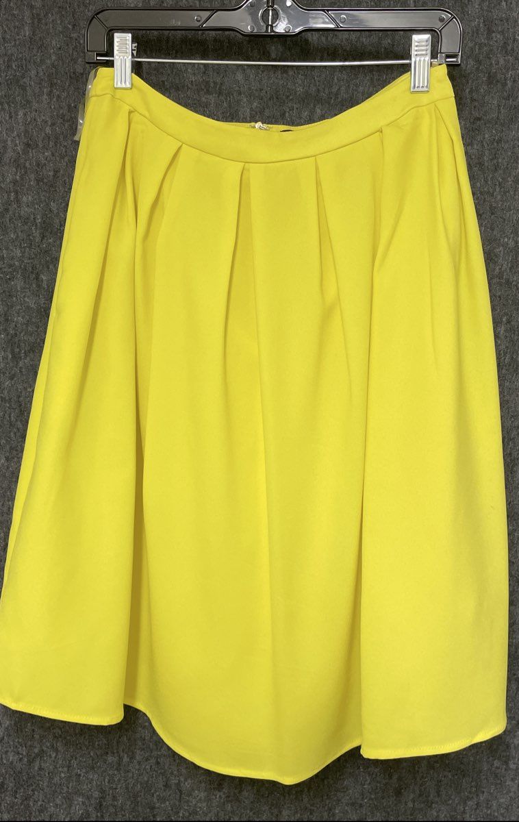 LuLu's Women's Yellow 2-Piece Crop Top Pleated Midi Skirt Set Size M