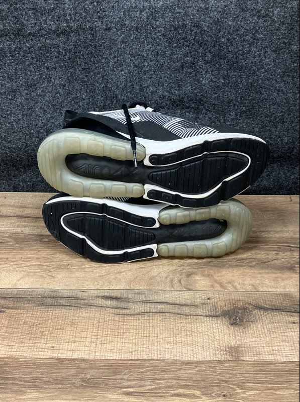 Nike Air Max 270 KJCRD GS Black White Running Shoes Size 7Y