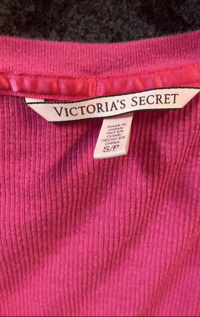 Victoria's Secret Women's Hot Pink Ribbed Knit Henley Long Sleeve Top Sz S