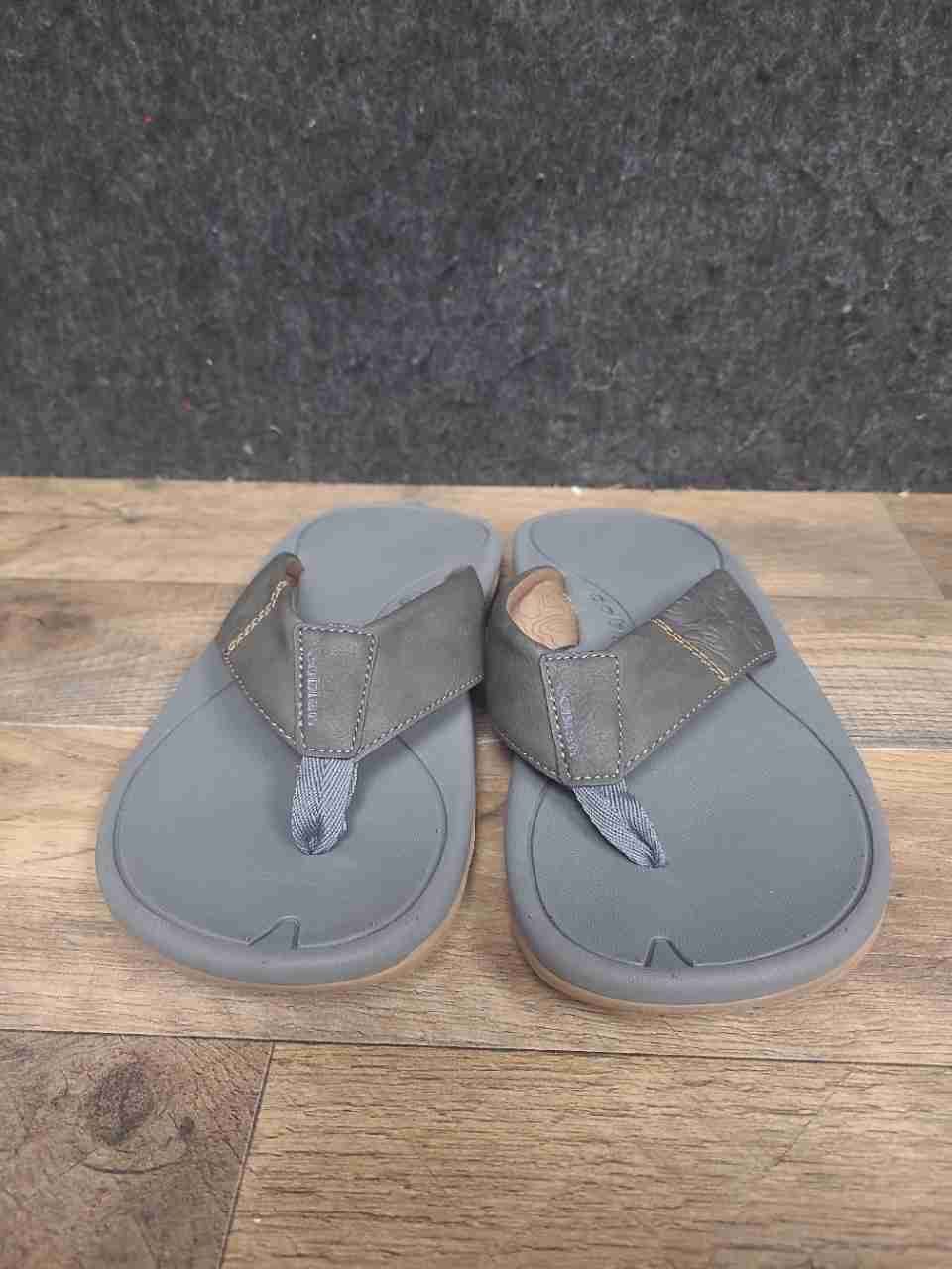 Cobian Sumo Sato Grey Charcoal Comfort Thong Flip Flop Sandals Size 9
