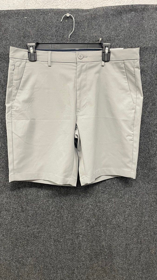 St. John's Bay Men's Mid Rise Performance Chino Shorts Gray 9" Inseam Sz 34 NWT