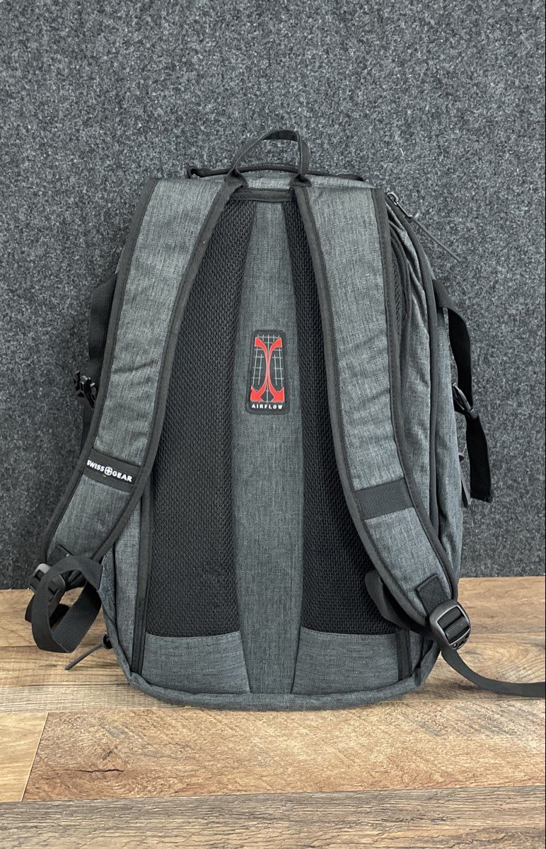SwissGear SA5625 Getaway Weekend Backpack Gray Laptop Travel Clamshell