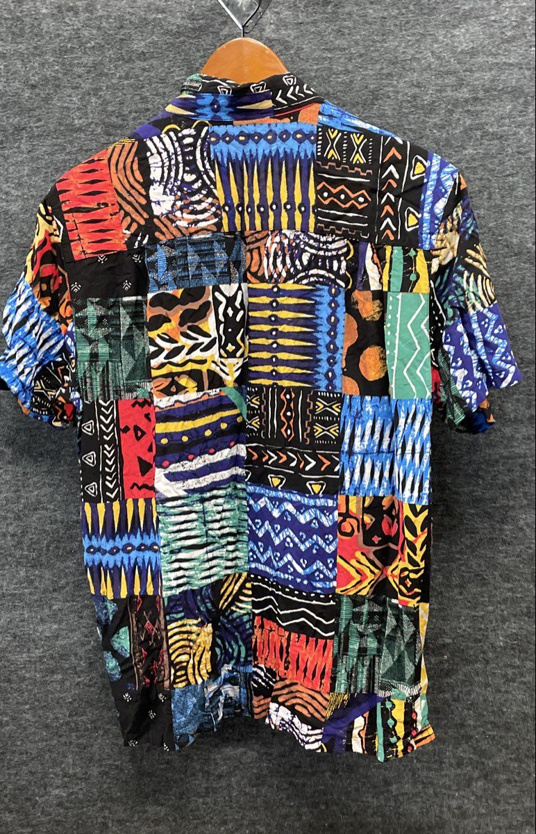 Urban Outfitters Men's Multicolor Patchwork Geometric Abstract Button Up Sz M