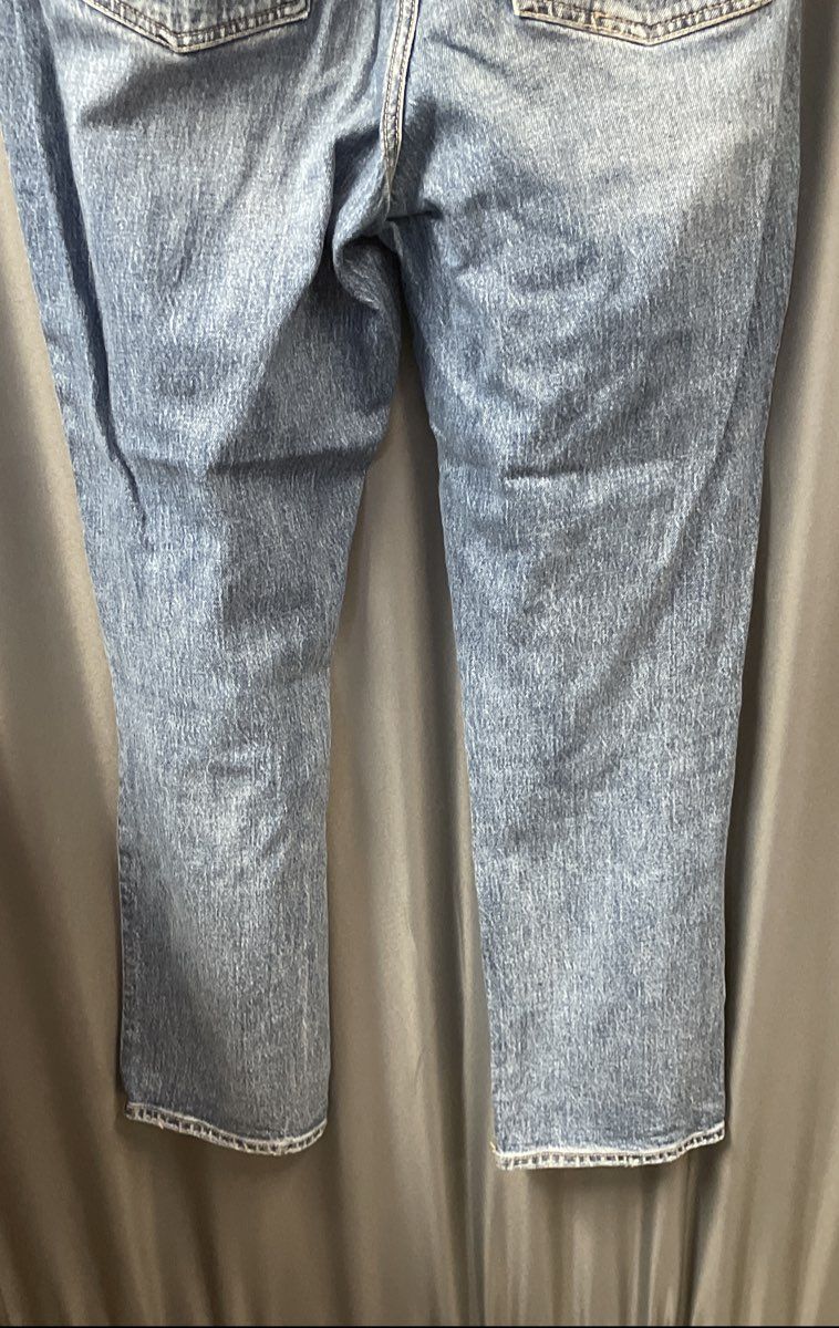 Buckle Black Women's Blue Distressed High Rise Tapered Mom Jeans Size 30