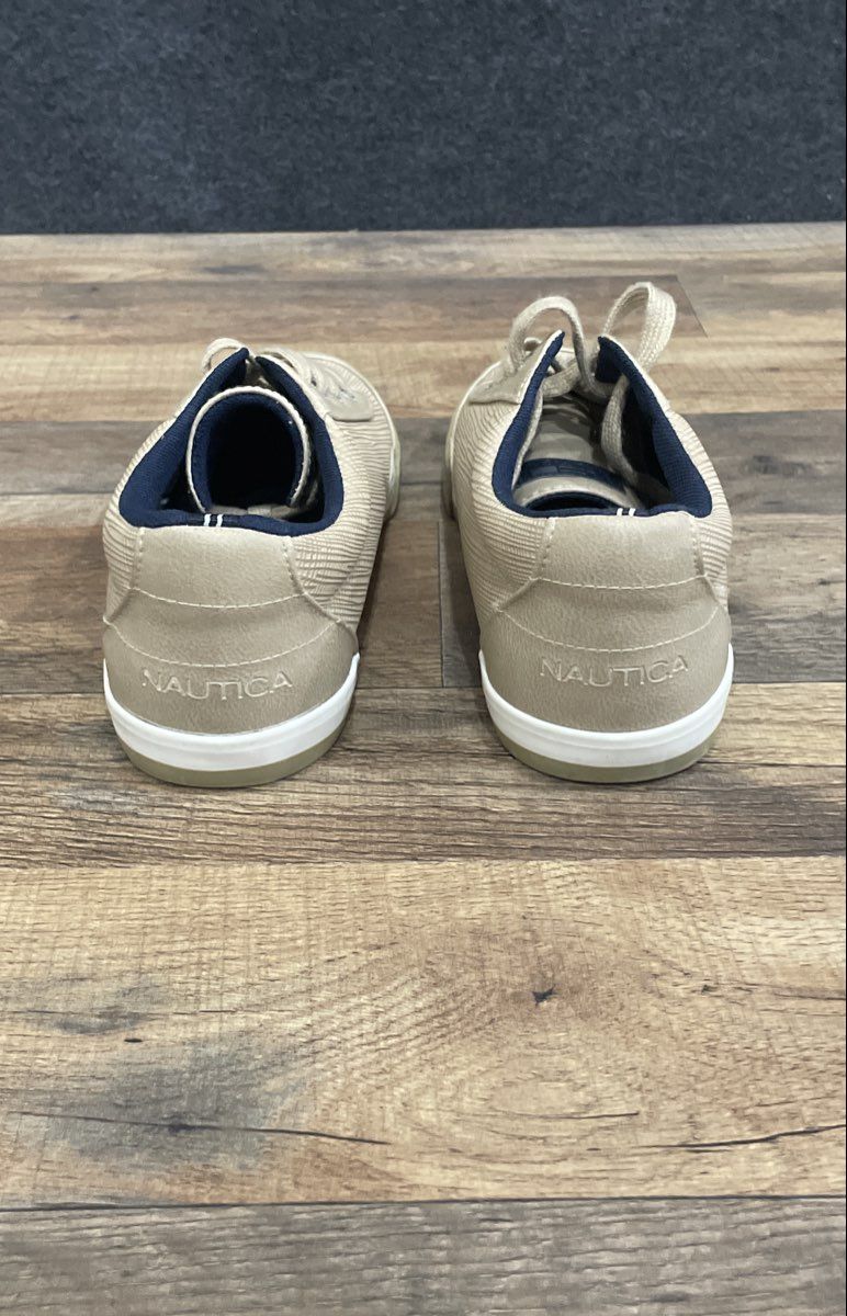 Nautica Bearing Youth Tan Cream Textured Low Top Sneakers Size 6
