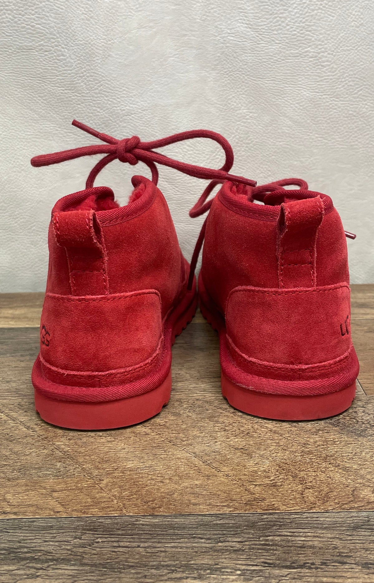 UGG Neumel Red Suede Sheepskin Lined Women's Chukka Boots Size 6