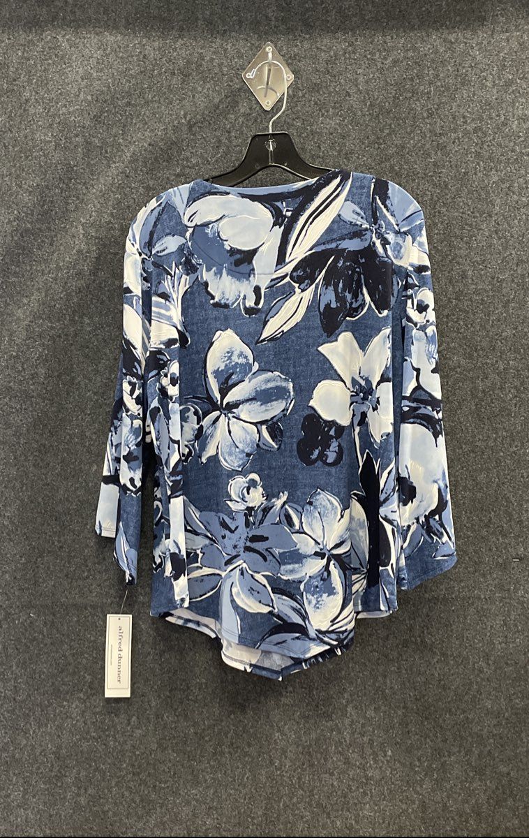 Alfred Dunner Women's Blue Floral 3/4 Sleeve Top with Necklace Size M NWT