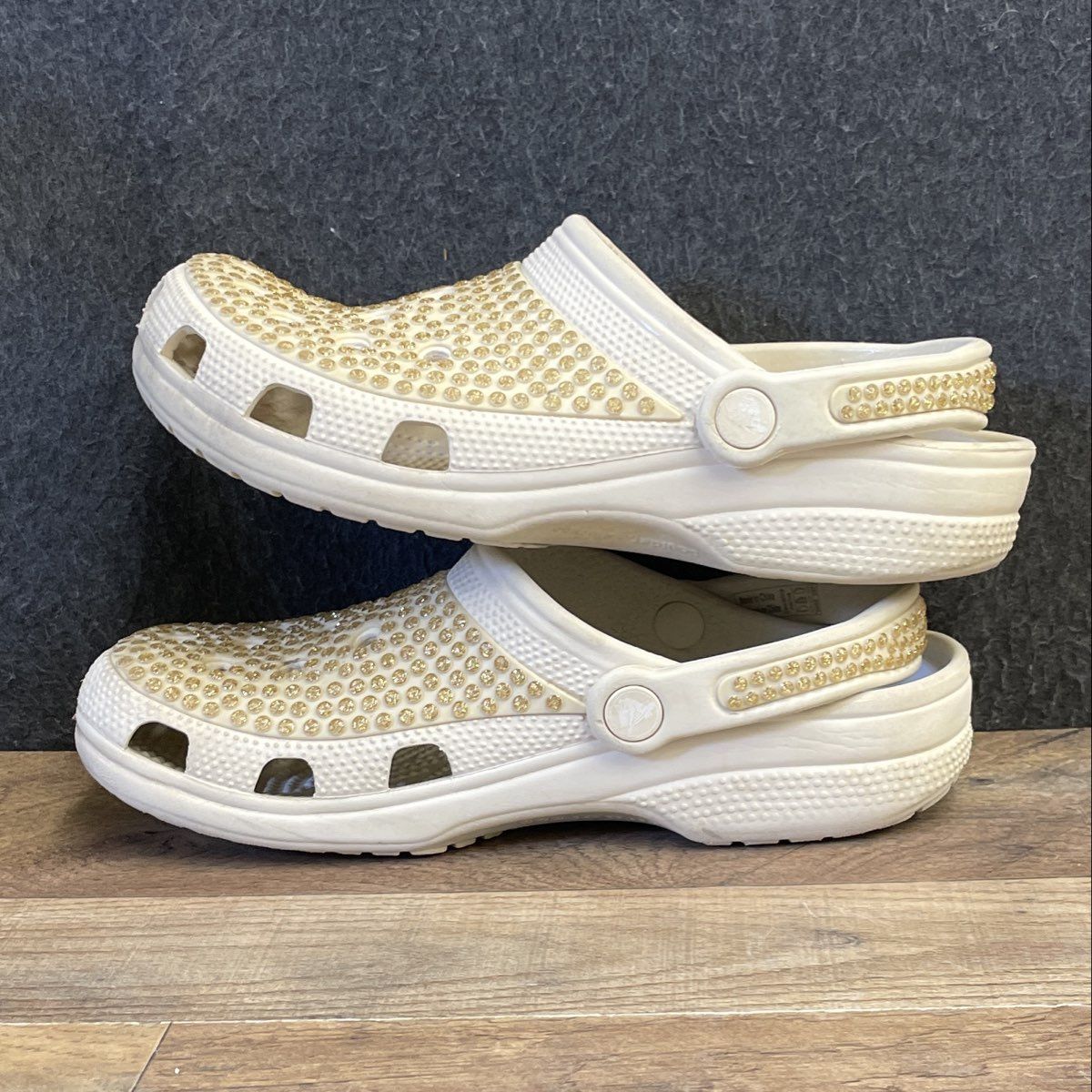 Crocs Classic Gem Embellished White Gold Clogs Men's 6 Women's 8