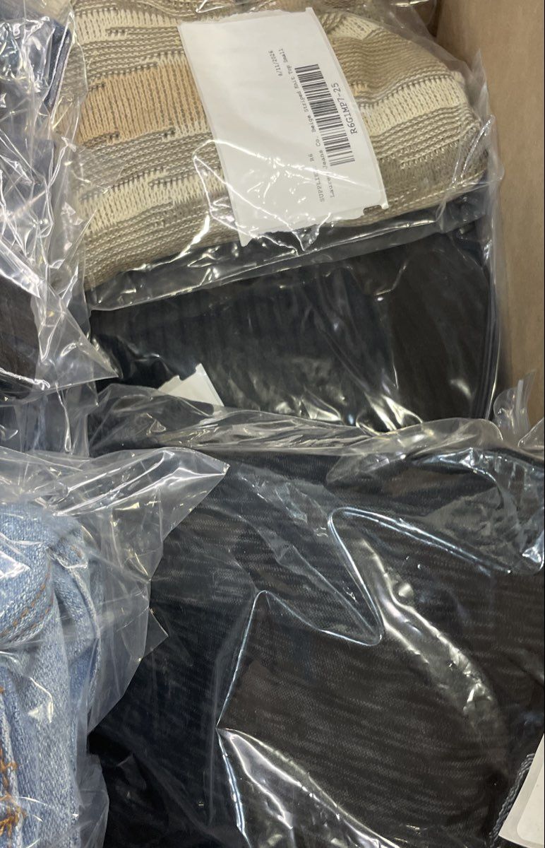 20 Lb Bulk Lot Assorted Reseller Clothing Men Women Mixed Brands Mixed Sizes