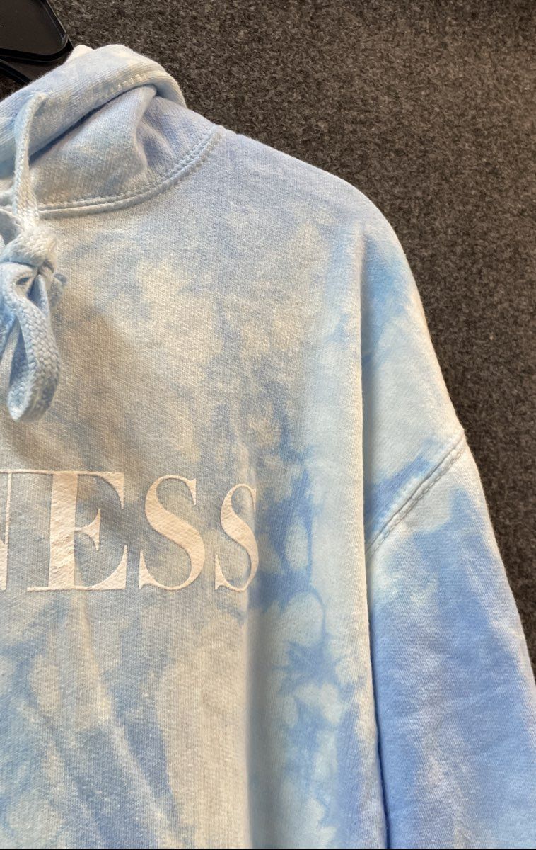 Maddie & Tae Women's Blue Tie Dye Madness Tour Pullover Hoodie Sz M