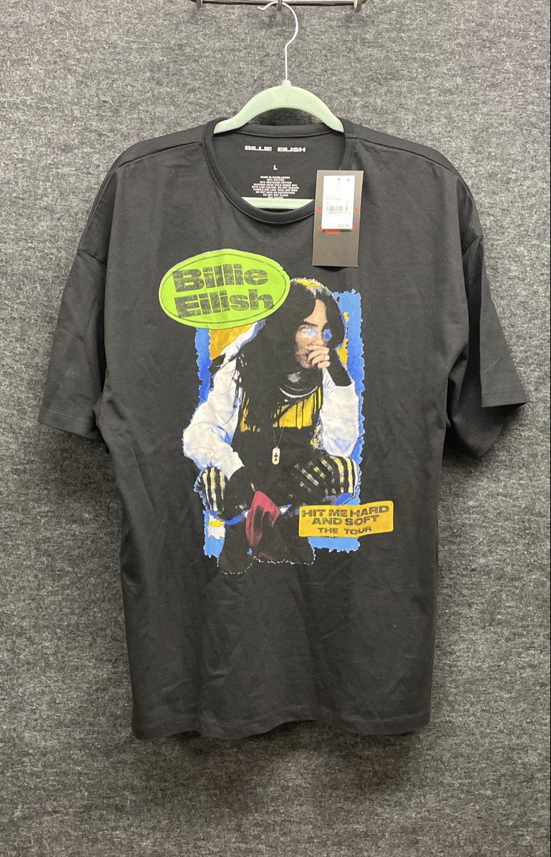 Billie Eilish Unisex Hit Me Hard And Soft The Tour Black T-Shirt NWT Sz L