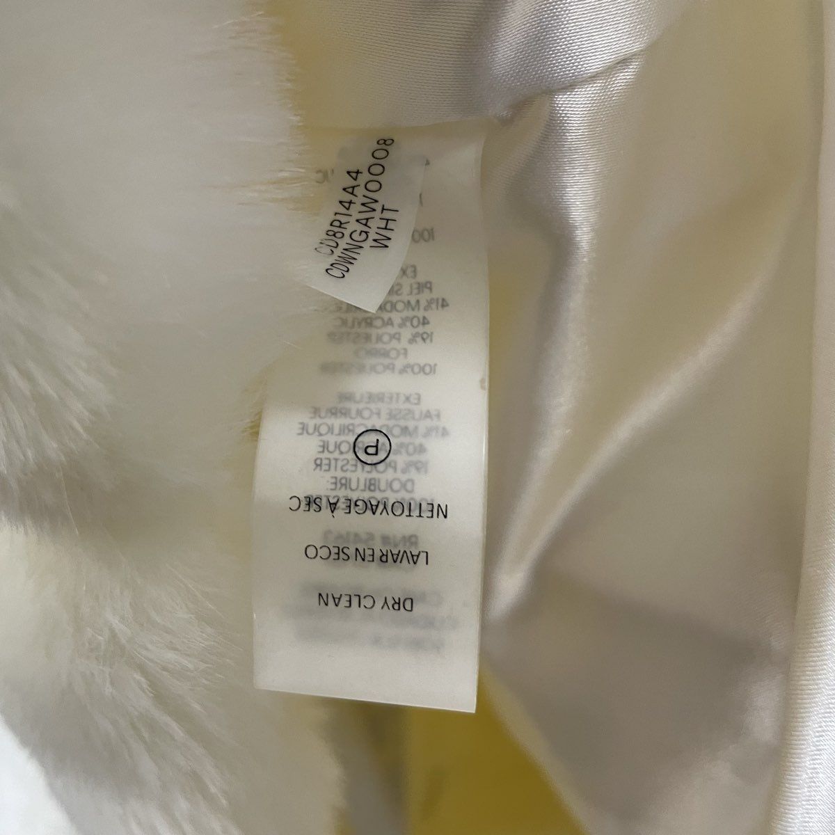 Vintage Calvin Klein Women's White Faux Fur Cropped Coat Sz M