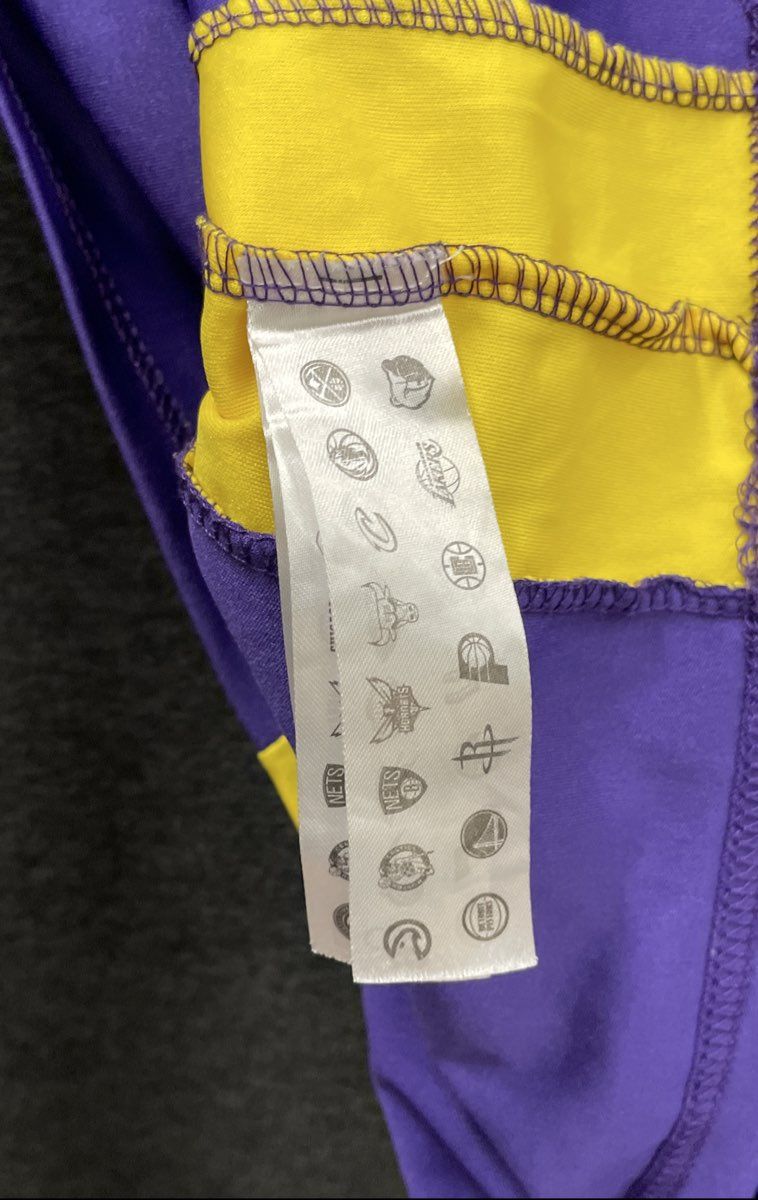 Los Angeles Lakers NBA Sleeveless Basketball Jersey Purple White Yellow Sz XL