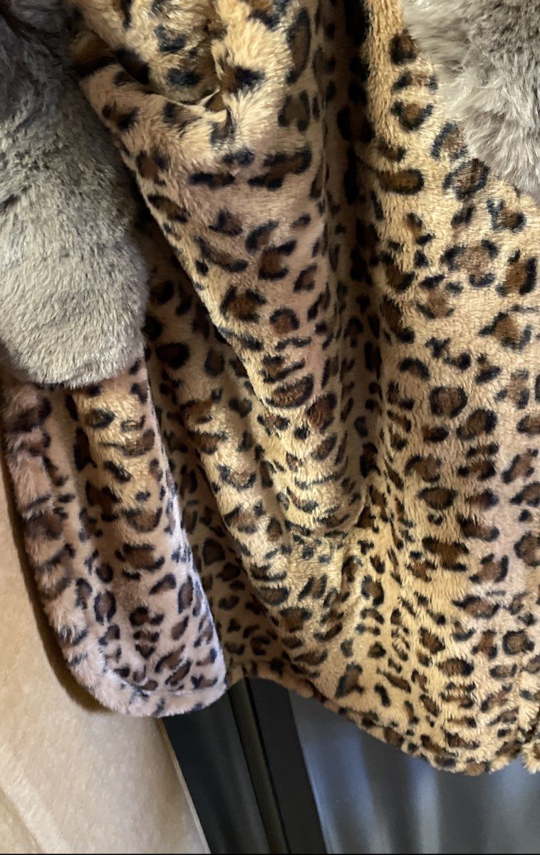 Women's Leopard Print Faux Fur Trim Cape Coat Oversized Poncho One Size NWOT