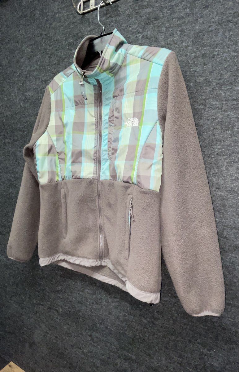 The North Face Women's Grey Plaid Yoke Full Zip Fleece Denali Style Jacket Sz M