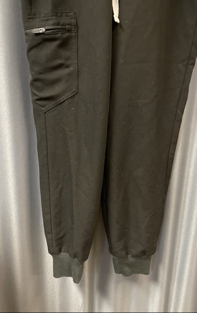 Figs Women's Zamora Jogger Scrub Bottoms Black Cargo Pockets Sz XXS/P