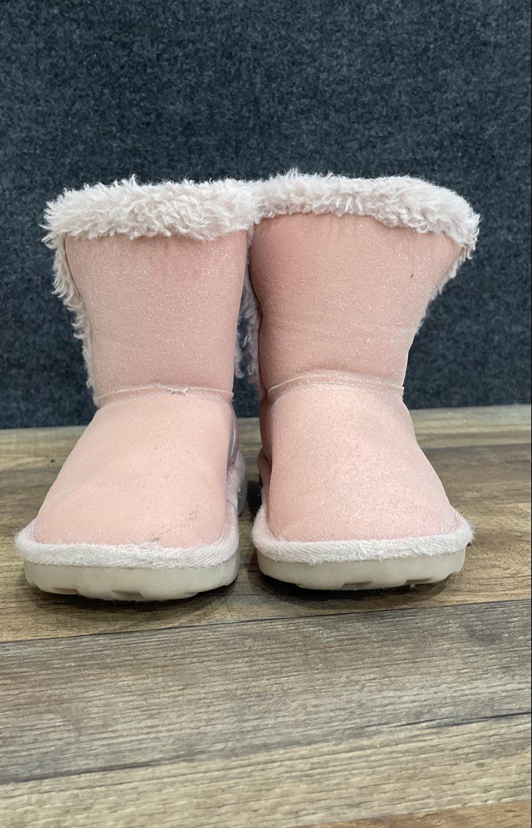 Falls Creek Kids Pink Glitter Faux Fur Bow Baby Booties Size 6M