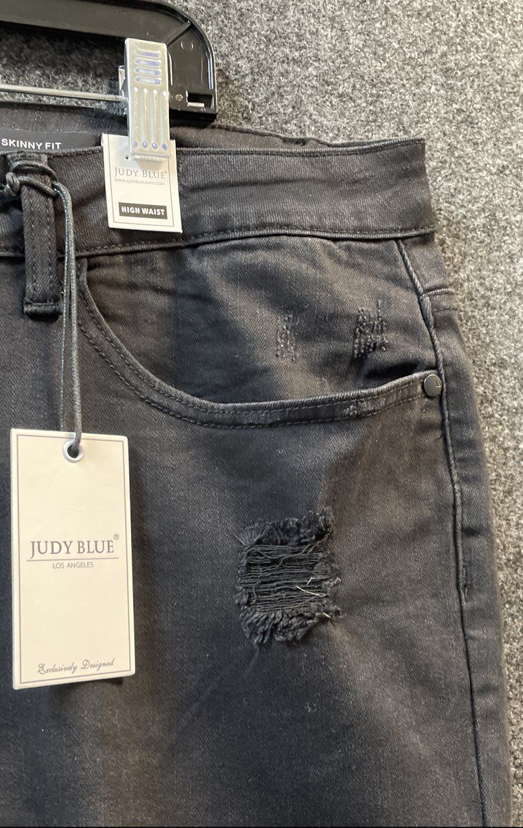 Judy Blue Women's Black Skinny Fit Distressed High Waist Jeans Sz 24W NWT