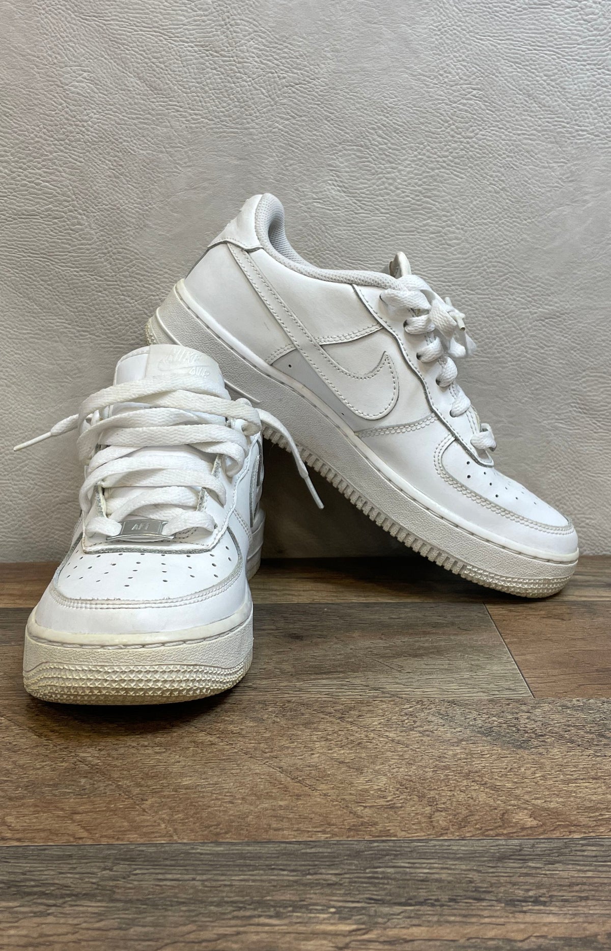 Nike Air Force 1 '07 Low Triple White GS Sneakers Size 6Y