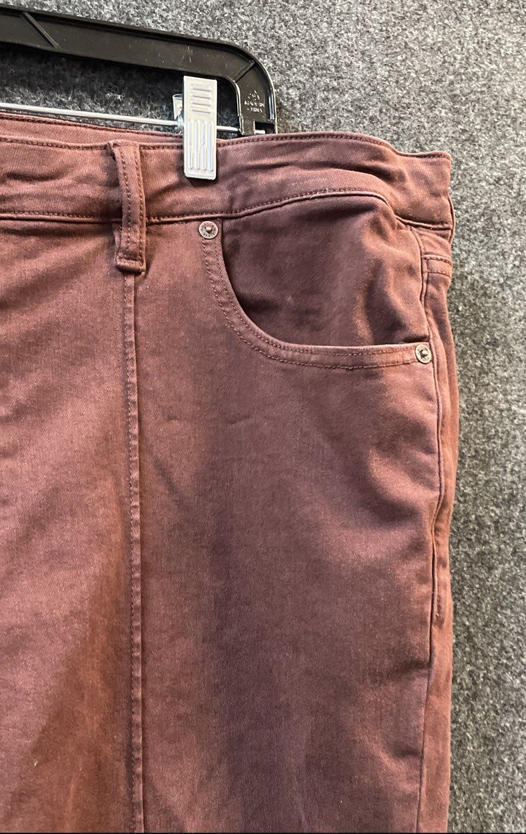 American Eagle Women's Brown Seamed Front Stretch Capri Pants Sz 20