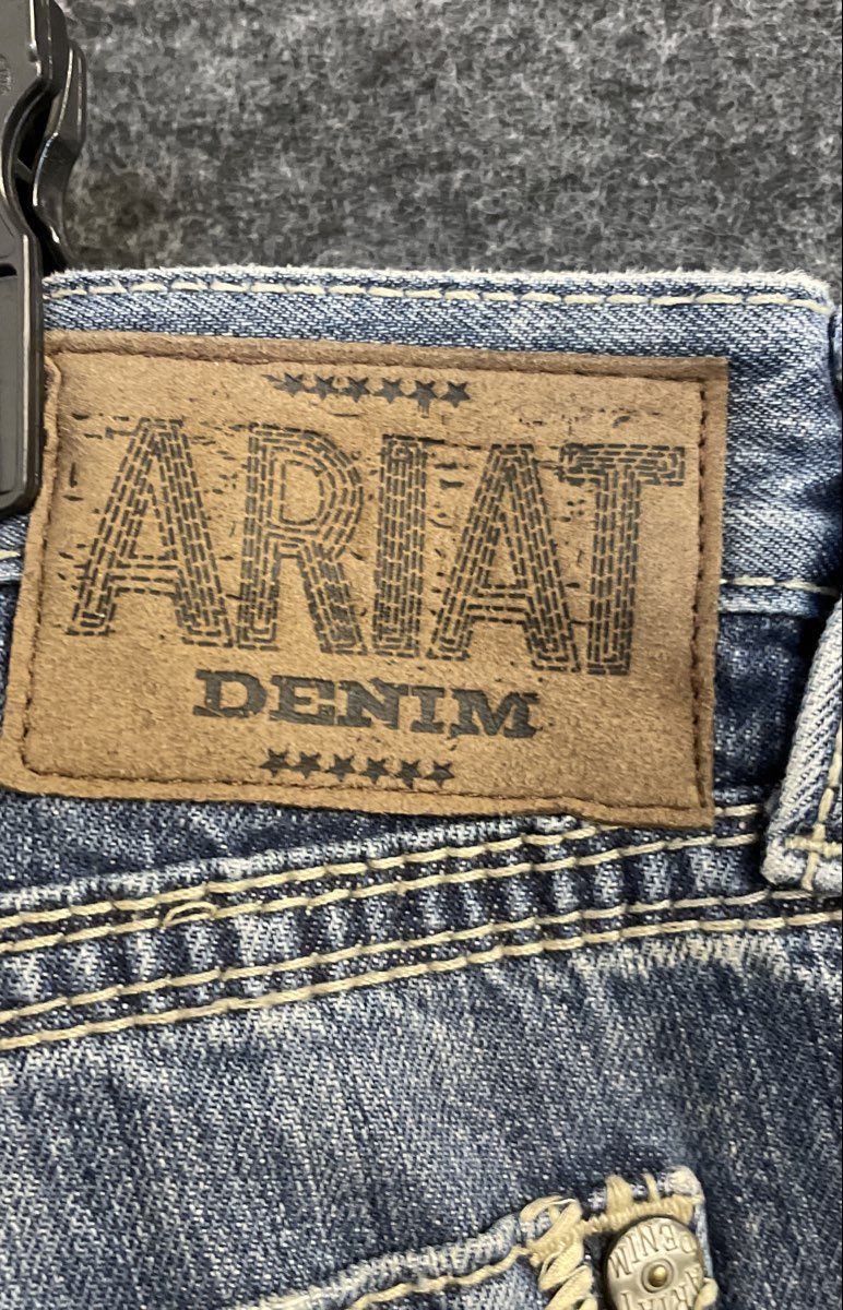 Ariat Men's Blue Denim Jeans Straight Leg Heavy Contrast Stitch Distressed