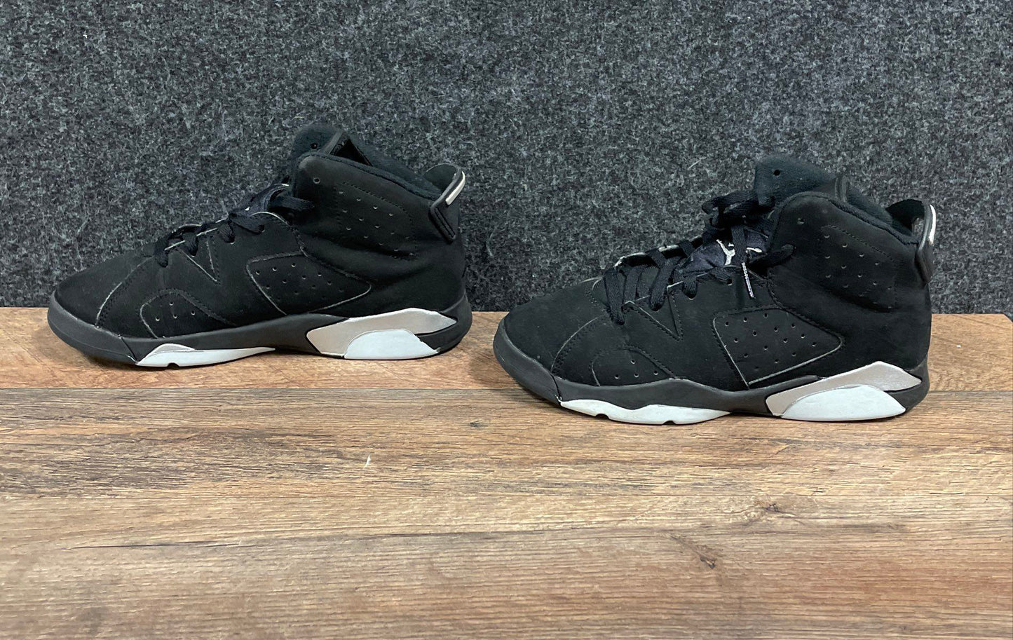 Nike Air Jordan 6 Retro Chrome Black Metallic Silver GS Size 2.5Y