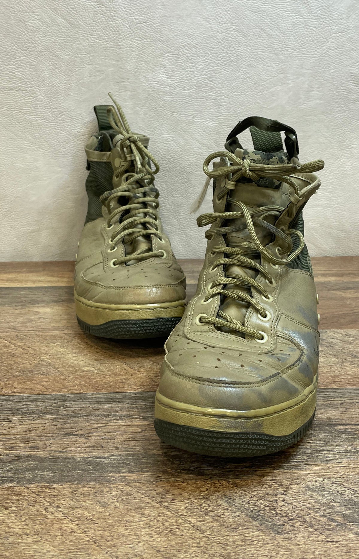 Nike SF Air Force 1 Mid Olive Green Cargo Khaki Sneakers Men's Size 10