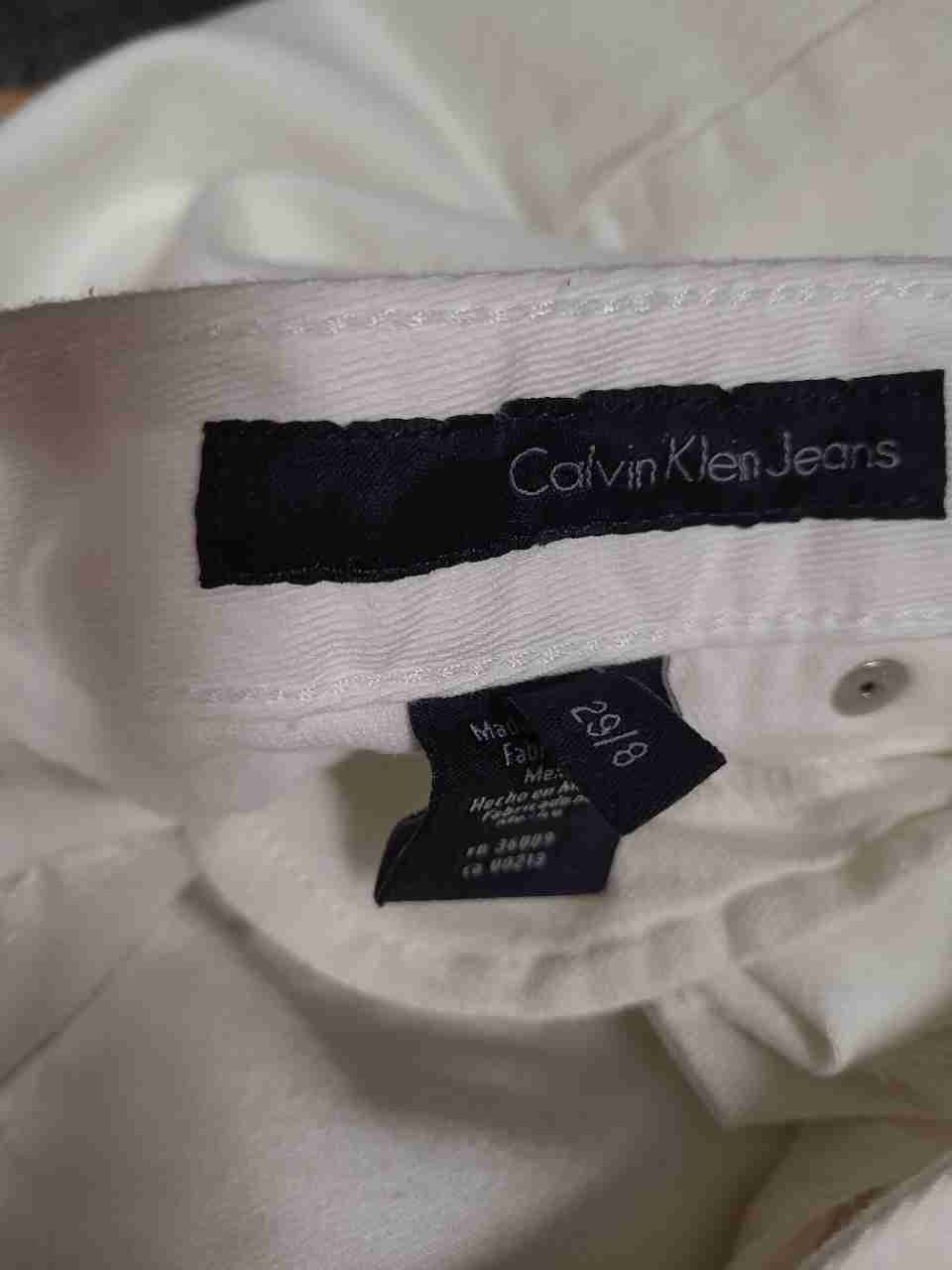 Calvin Klein Jeans Women's White Denim Cuffed Bermuda Shorts Sz 8 29