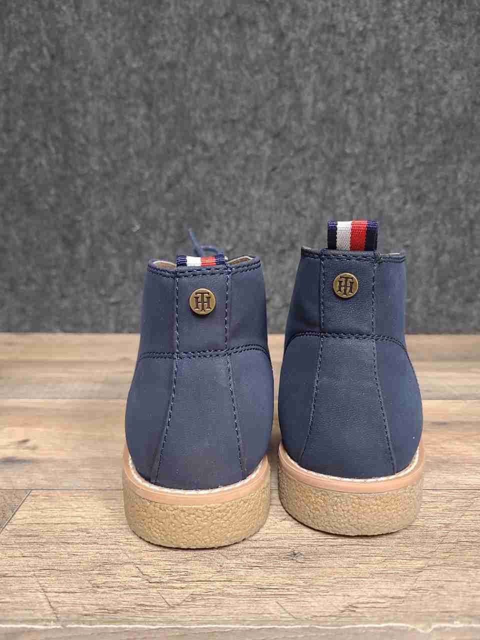 Tommy Hilfiger Benay Dark Blue Men's Chukka Desert Boots Size 7.5 M