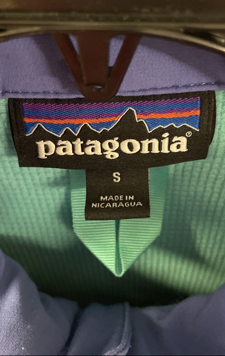 Patagonia Women's Purple Polartec Windbloc Softshell Jacket Sz S