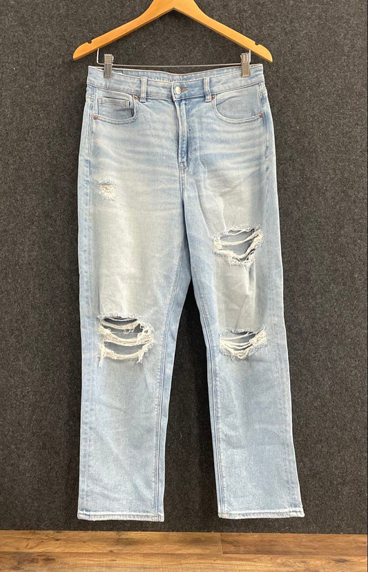 American Eagle Women's Light Wash Distressed Mom Straight Jeans Size 10 Reg