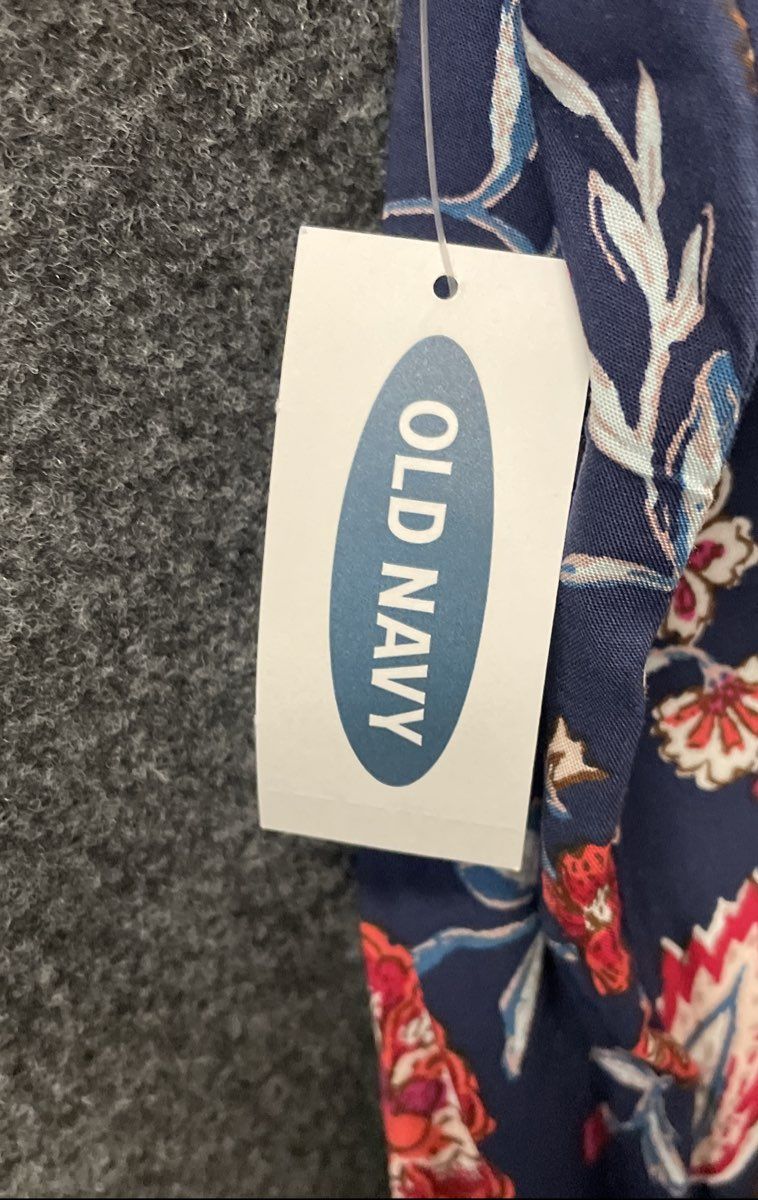 Old Navy Women's Navy Floral Rayon Sleeveless High Neck Blouse Tank NWT Sz S