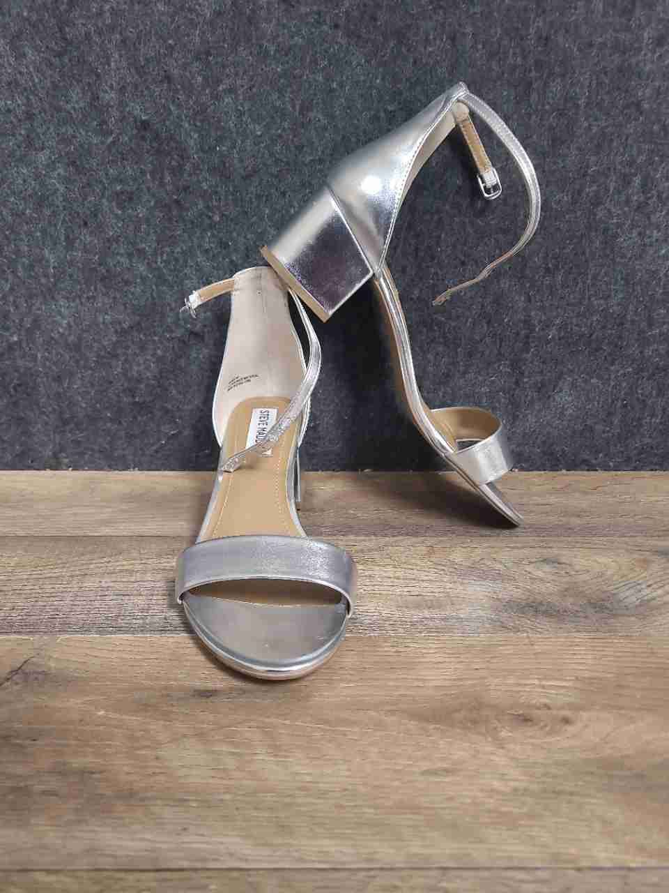 Steve Madden Irenee Silver Metallic Block Heel Ankle Strap Sandals Size 8M