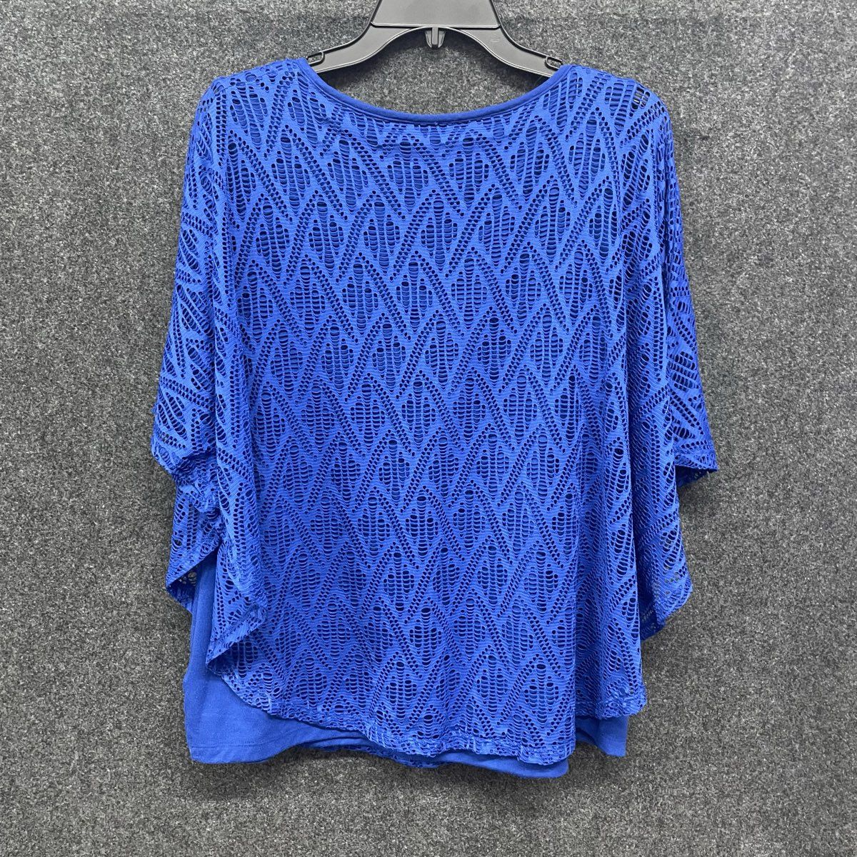 JM Collection Women's Blue Geometric Crochet Overlay Keyhole Blouse Sz L