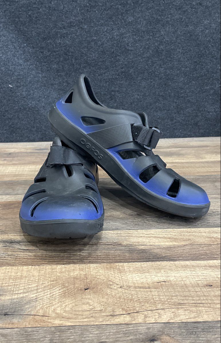 Oofos OOcando Black Blue Ombre Active Recovery Sandals Men's 12 Women's 14