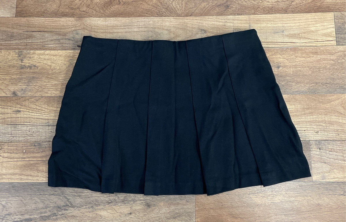 Abercrombie & Fitch Women's Black Pleated Skirt Built In Shorts Sz S NWT