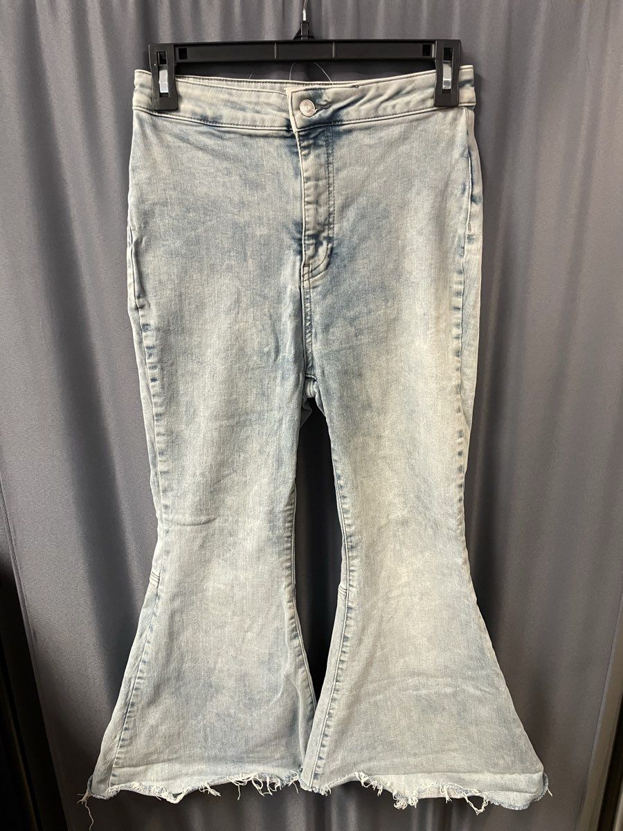 Free People We The Free Women's Light Wash Flare Leg Jeans High Rise Raw Hem 28