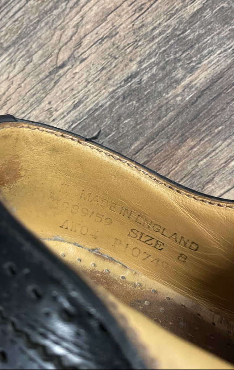 Vintage 90s Dr. Martens 3989 Made in England Black Leather Brogue Size 8