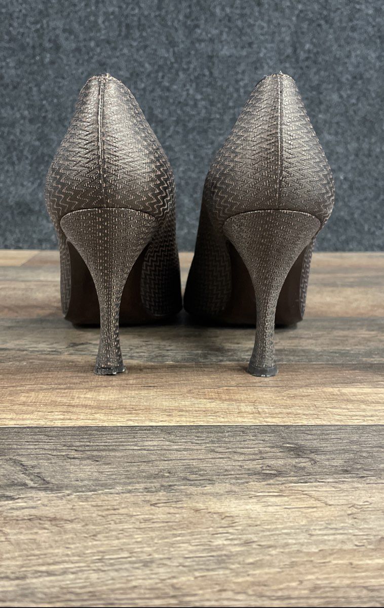 Giorgio Armani Brown Chevron Textured Leather Pointed Toe Pumps Size 37.5