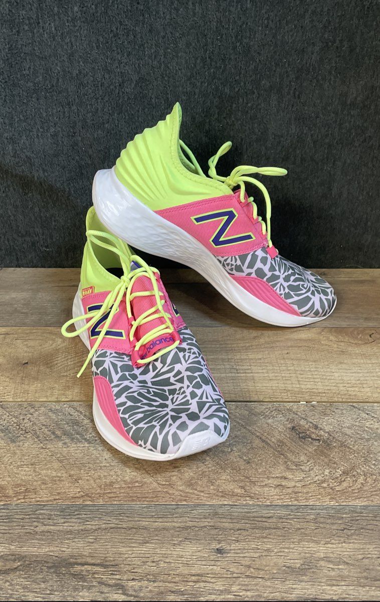 New Balance Fresh Foam ROAV Mosaic Pink Neon Running Shoes W 6.5