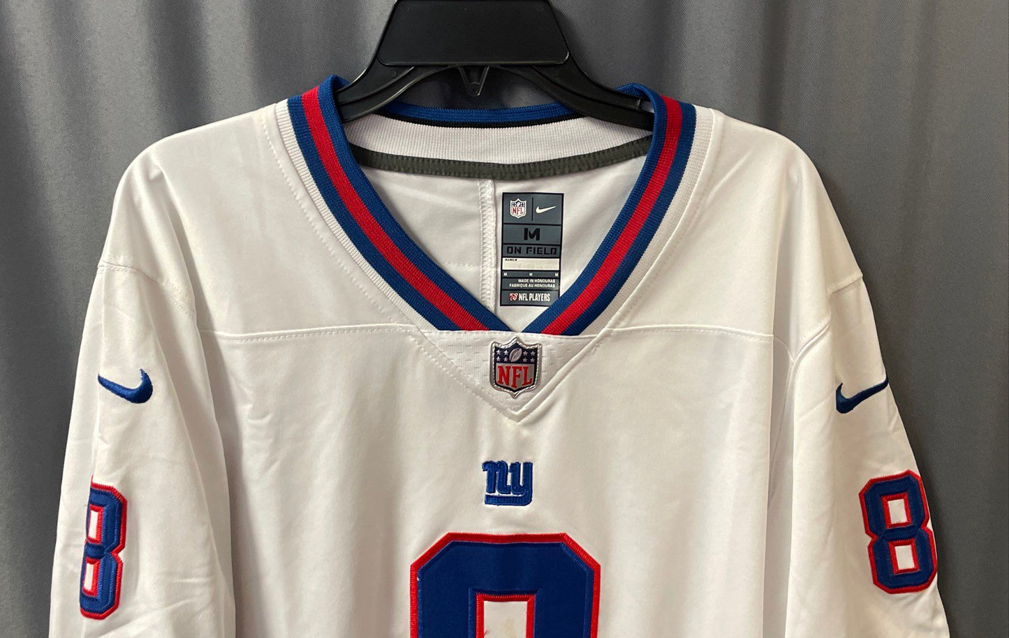 Nike Men's NY Giants Daniel Jones #8 White On Field Football Jersey Size M