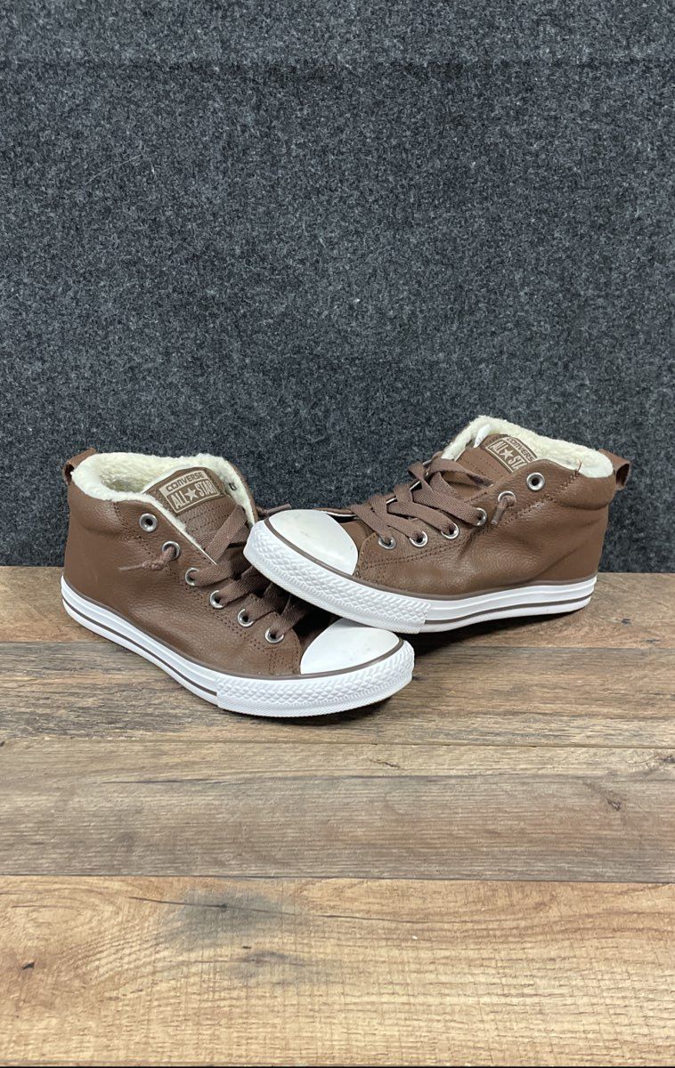 Converse Chuck Taylor All Star Mid Brown Leather Sherpa Lined Sneakers Size 5
