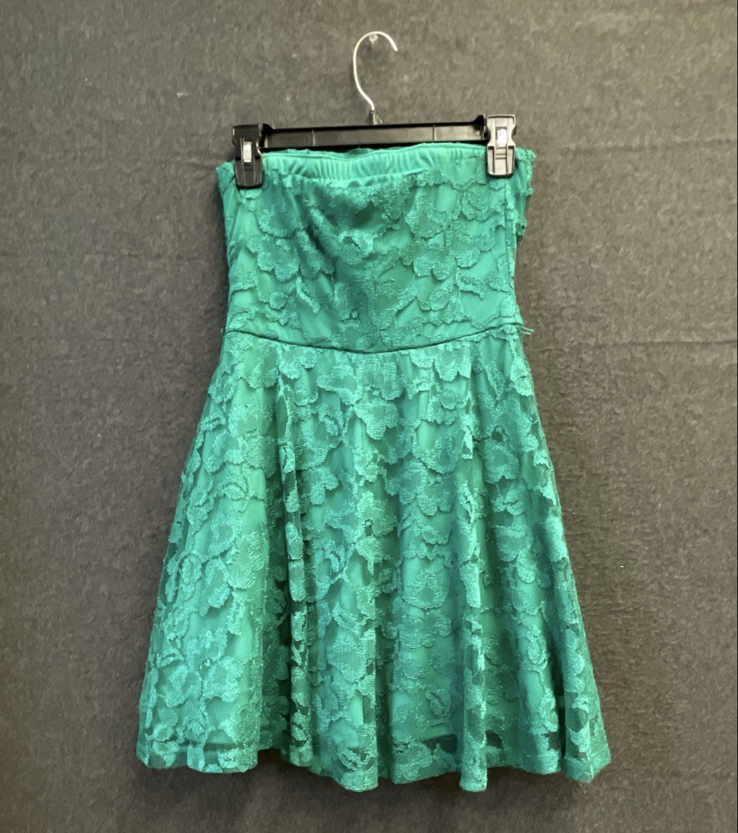 Lily Rose Women's Strapless Emerald Green Floral Lace Dress Size M NWT