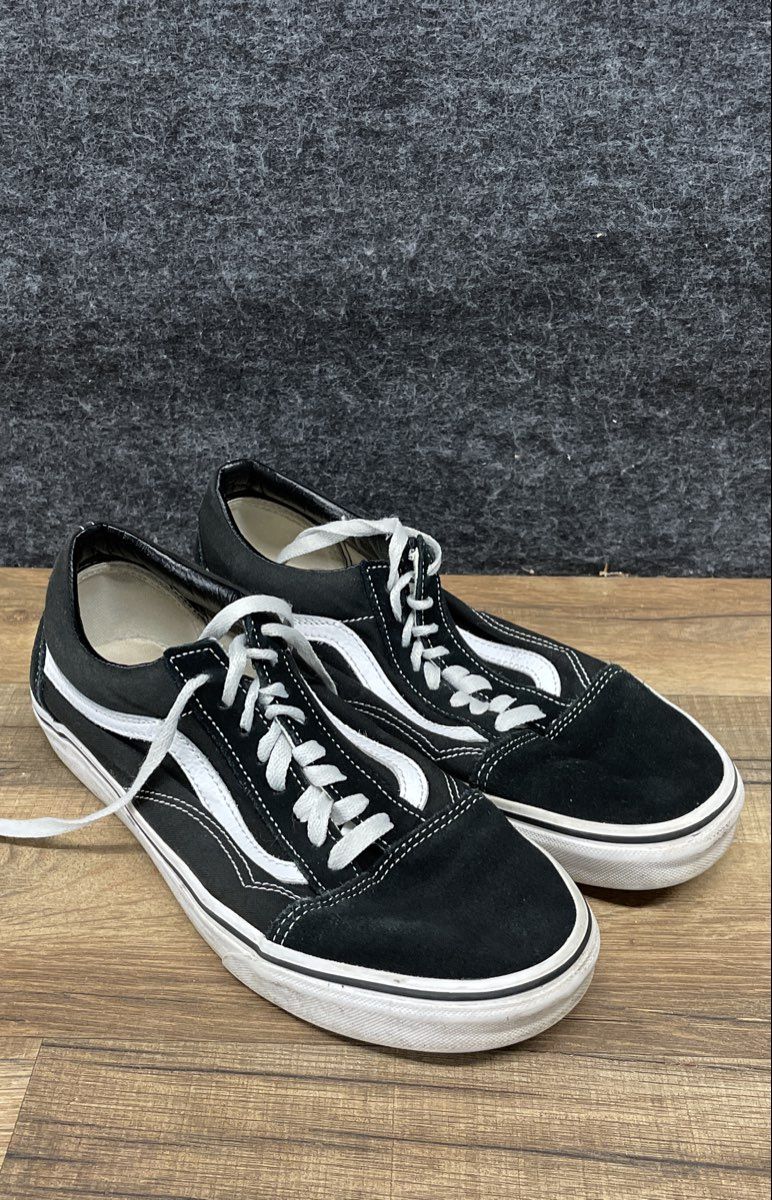 Vans Old Skool Black White Low Top Sneakers Men's Size 9 Women's 10.5