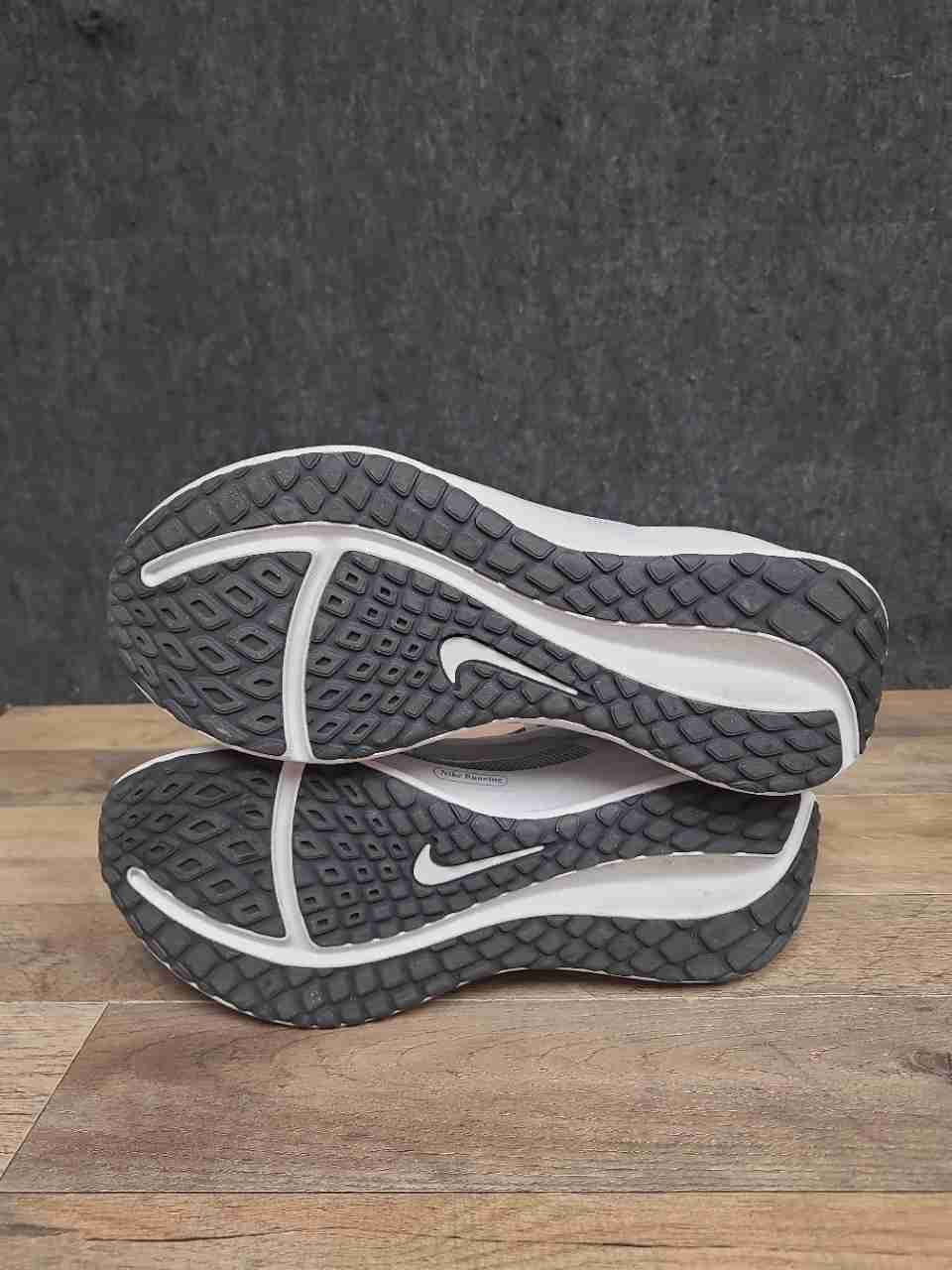 Nike Downshifter 13 White Silver Grey Running Shoes Men's Size 12