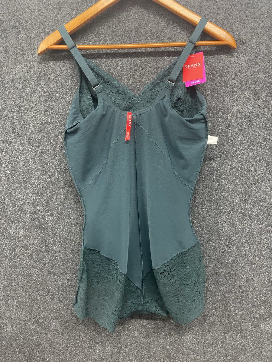 Spanx Women's Spotlight on Lace Bodysuit Malachite Green NWT Sz 1X